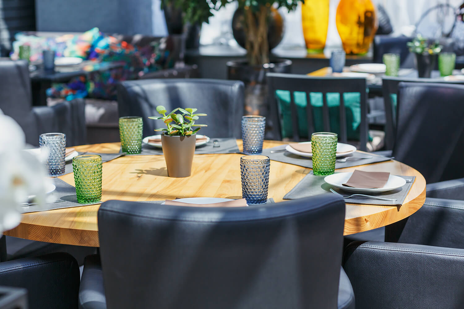 table-arrangement-in-restaurant-event-design-2021-09-02-07-23-41-utc (1)